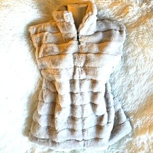 Brand New Luxury Stillwater Cozy Faux Fur Vest with Pockets Jacket Large